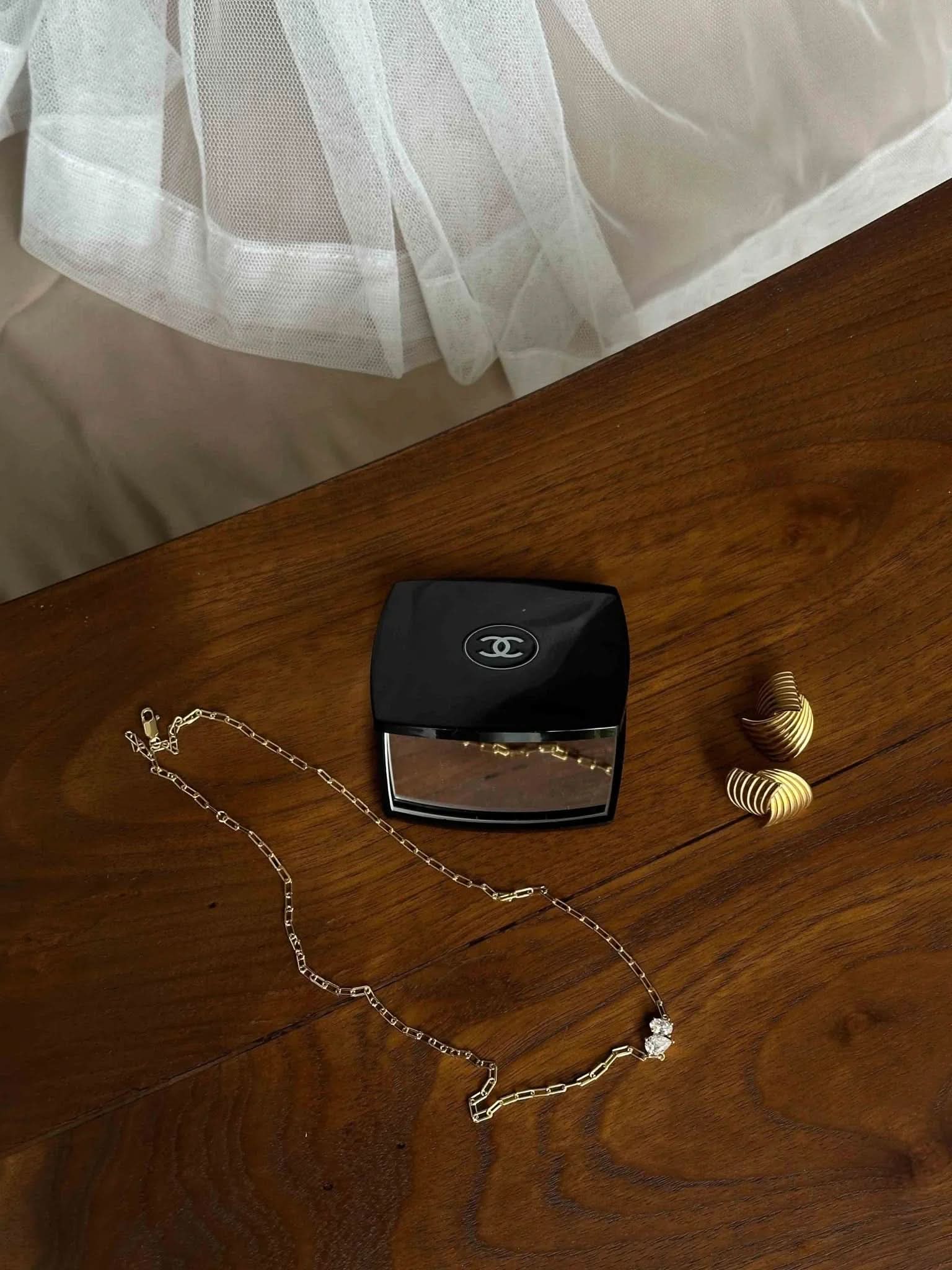 Ricci Earrings - Gold - AYUNA