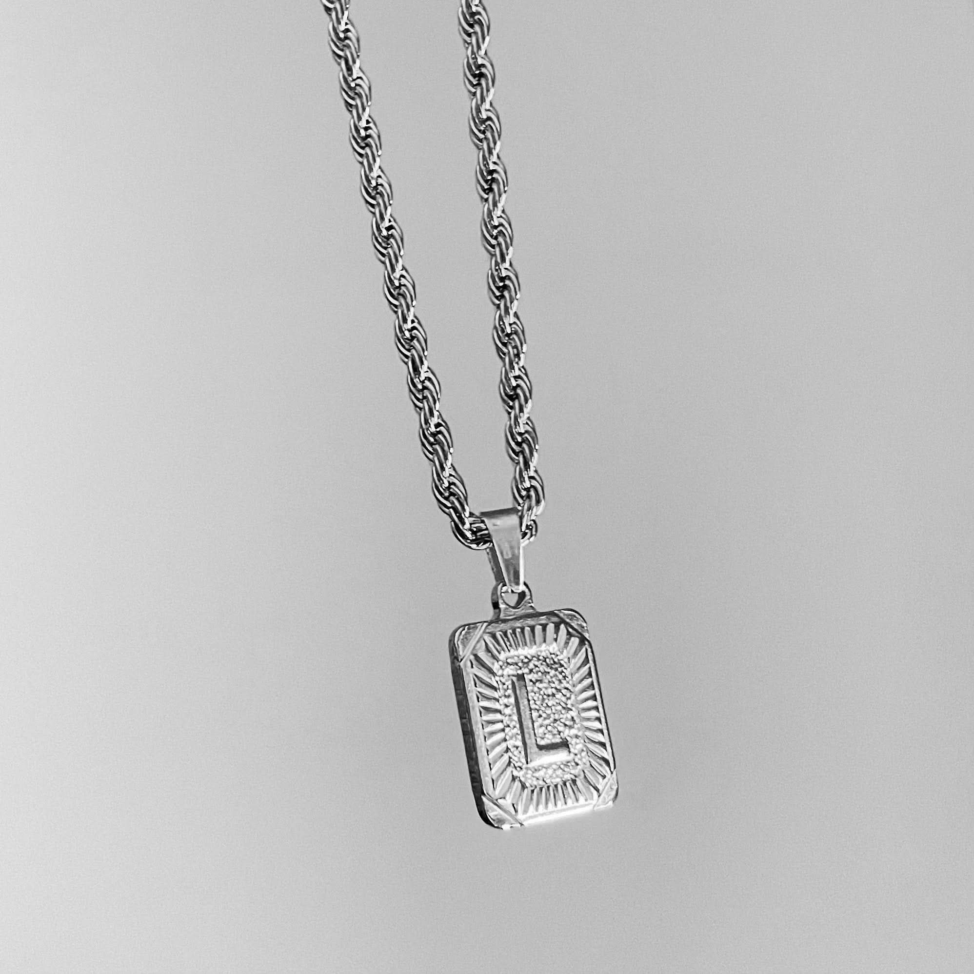 Stella Initial - AYUNA