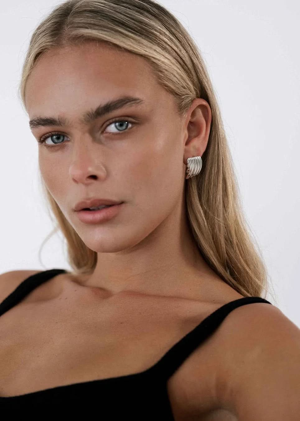 Tamara Earrings - Silver - AYUNA