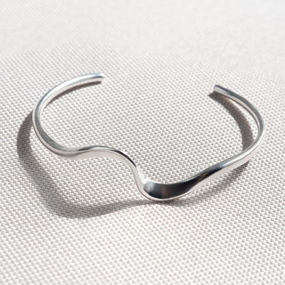 Wave Bangle - AYUNA