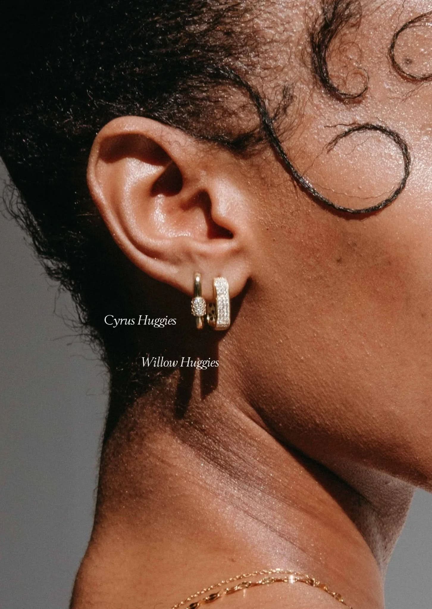 Willow Huggies - Gold - AYUNA