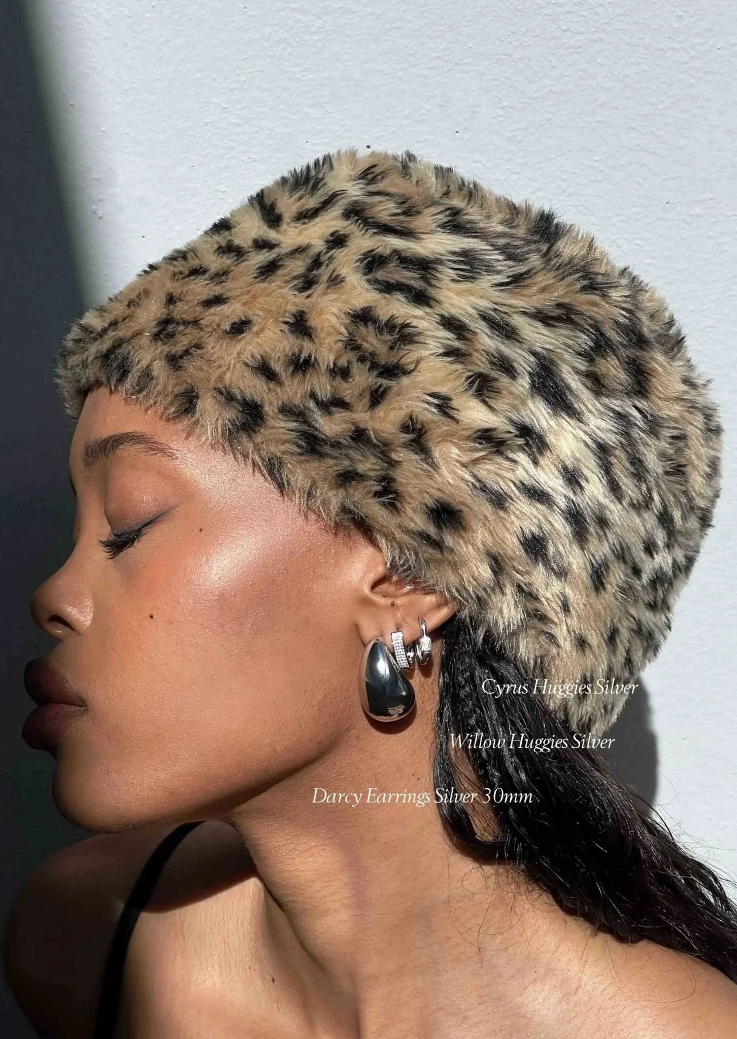 Willow Huggies - Silver - AYUNA